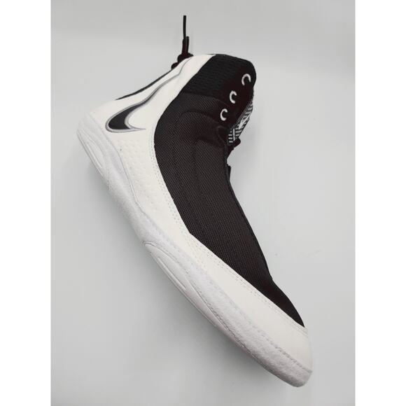 Mens Size 10 Nike Wrestling Shoes Inflict 4 High Lace Up Black White HM9674-001